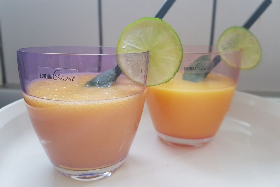 Mango-Orangen-Ingwer Smoothie