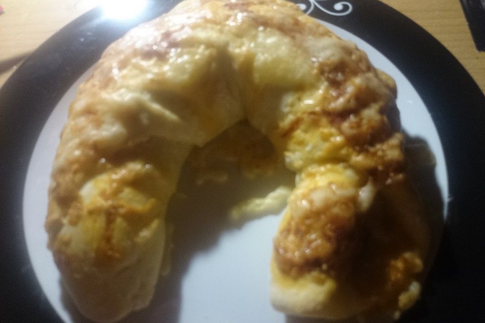 Überbackenes Croissant