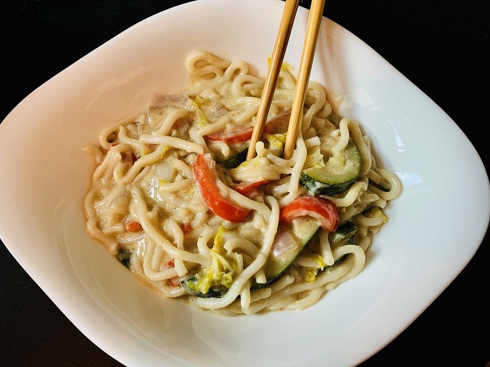 Grünes Curry mit Udon-Nudeln von _rosula| Chefkoch