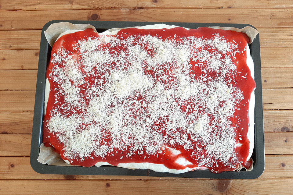 Spaghettieis-Blechkuchen