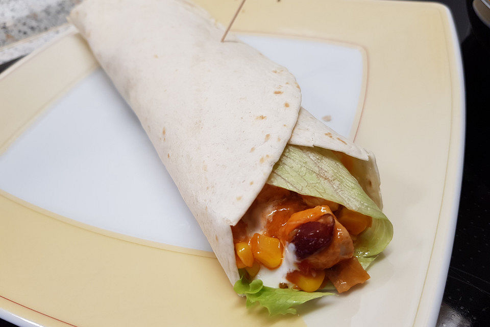 Mexikanische Tortilla - Wraps mit Hähnchenfüllung