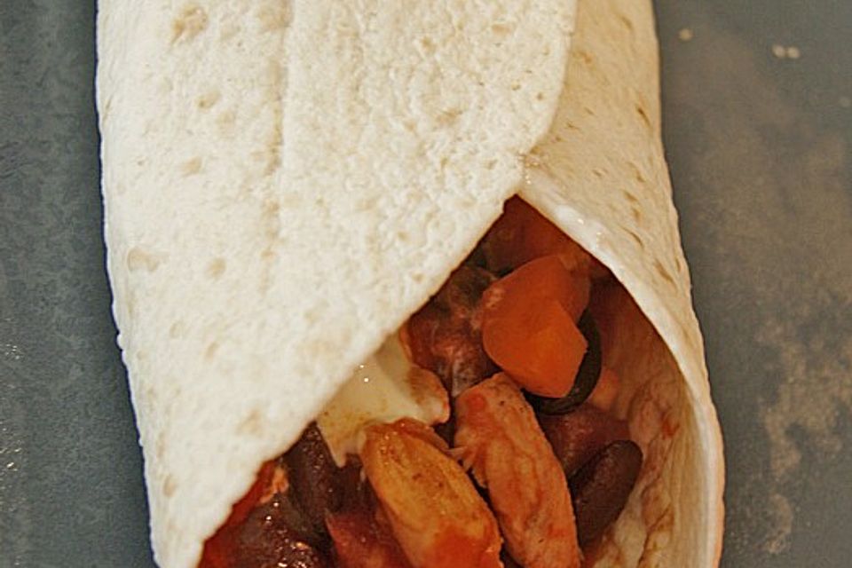 Mexikanische Tortilla - Wraps mit Hähnchenfüllung