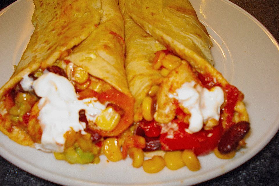 Mexikanische Tortilla - Wraps mit Hähnchenfüllung