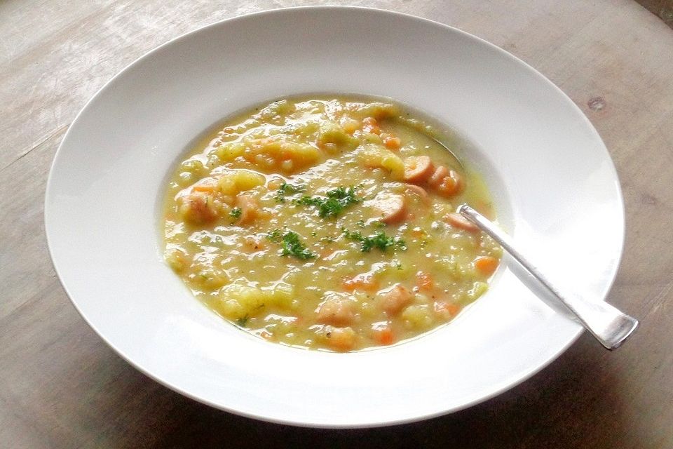 Kartoffel-Möhren-Lauchsuppe