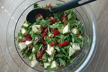 Mozzarella Dattel Salat Von Fraubrokvonkoli Chefkoch