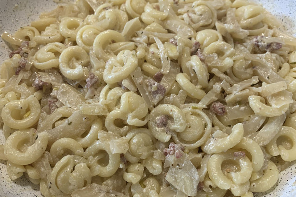 Pasta mit Fenchel und Salsiccia