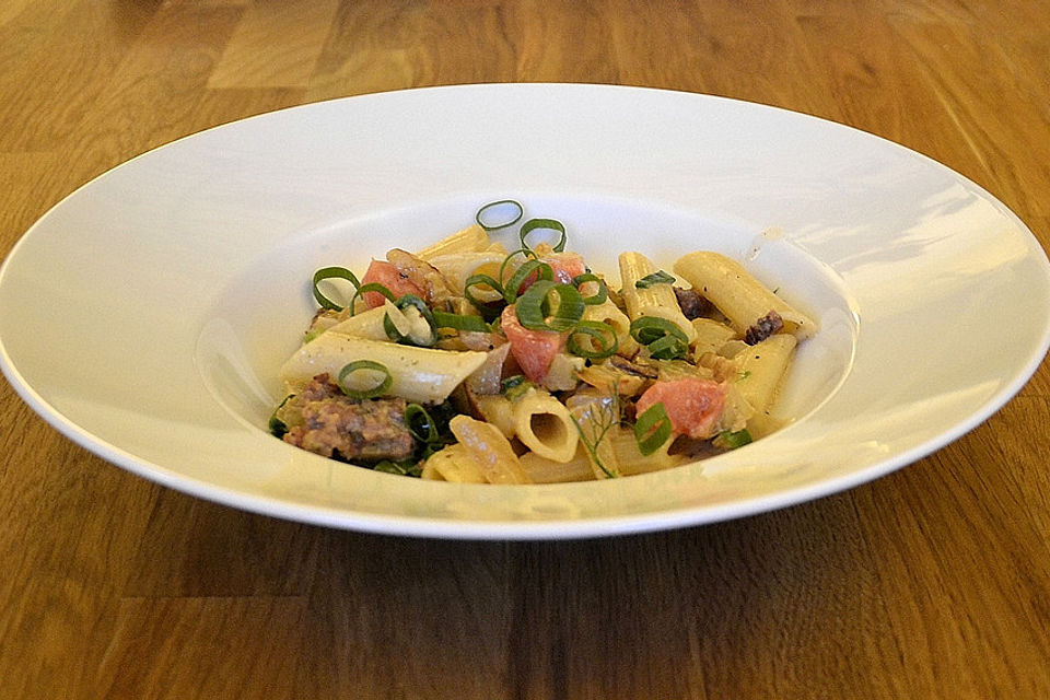 Pasta mit Fenchel und Salsiccia