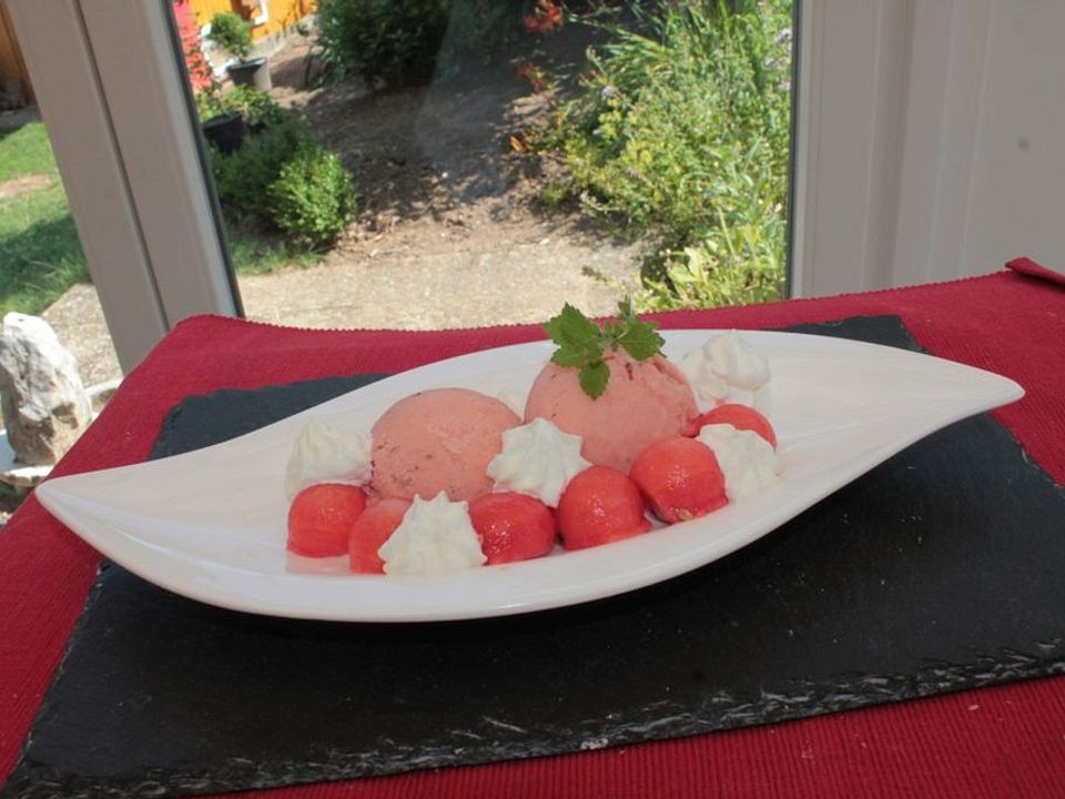 Wassermelone-Joghurt-Eis mit Limette von patty89| Chefkoch