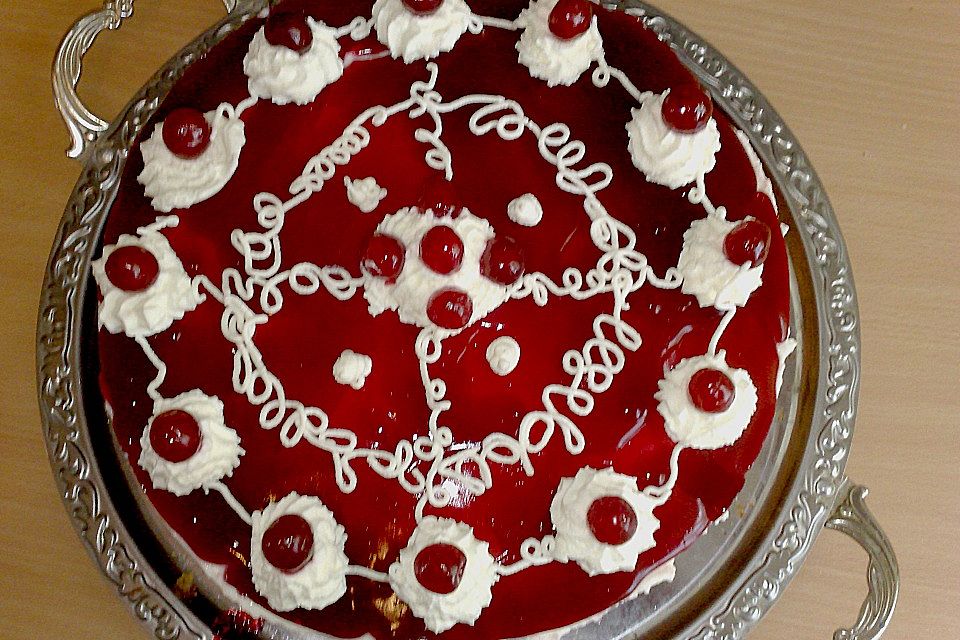 Rotkäppchen Torte