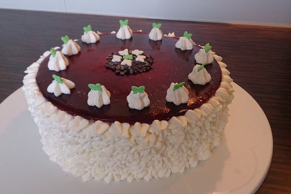 Rotkäppchen Torte