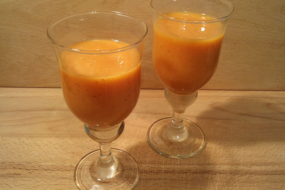 Mango-Erdbeer-Smoothie