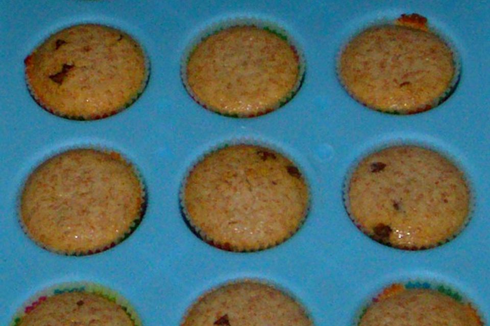 Saftigste Vollwertmuffins mit Kokos und Schokoladenstückchen