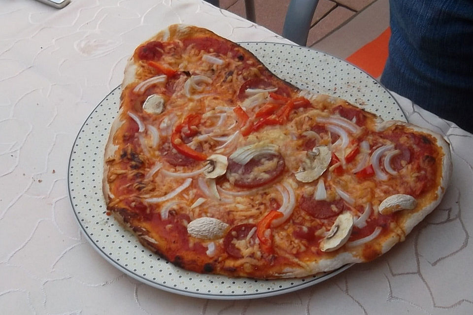 Pizzateig für den Holz-/Steinbackofen