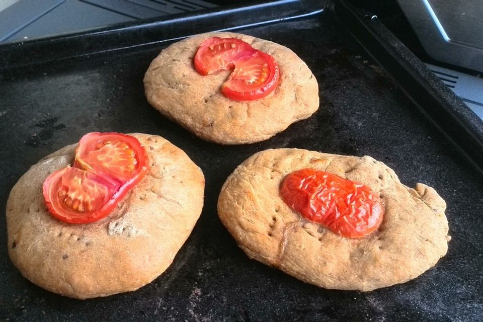 Dinkel-Tomatenbrot für den Gasgrill