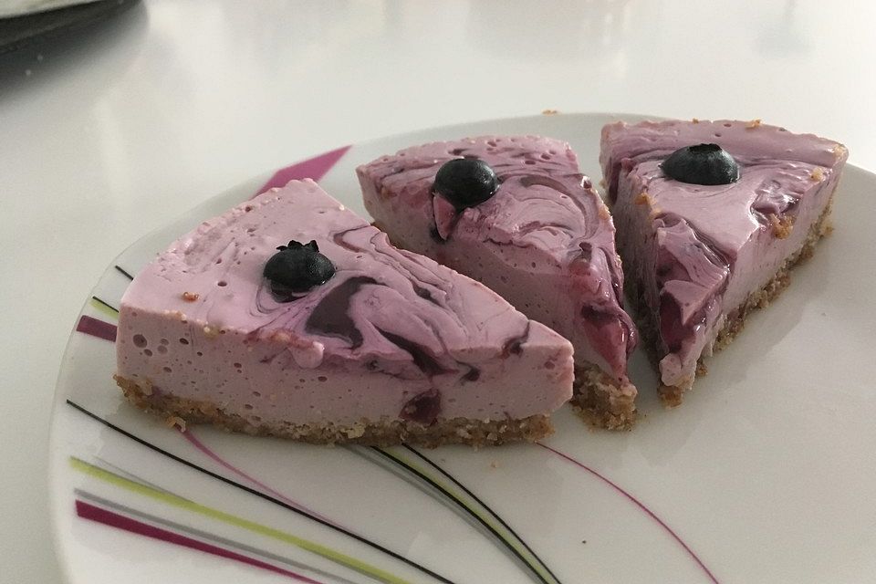 Vegane Joghurt-Sommertorte