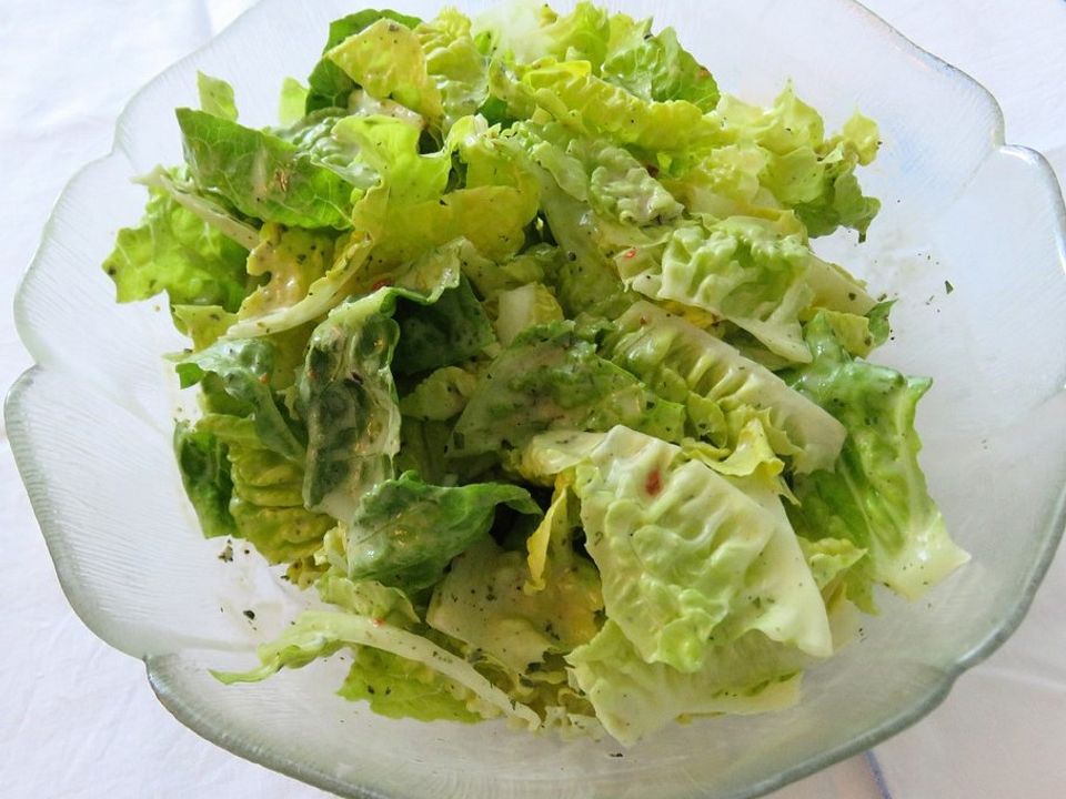 Kopfsalat mit fruchtiger Salatsoße aus Zitrone von AkpilTrebor | Chefkoch