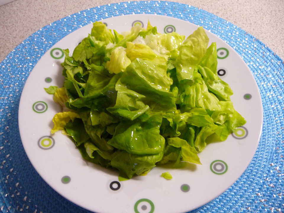 Kopfsalat mit fruchtiger Salatsoße aus Zitrone von AkpilTrebor| Chefkoch