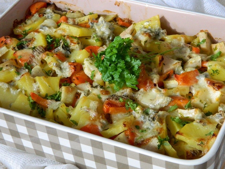 Möhren-Birnen-Kartoffelauflauf mit Gorgonzola von movostu | Chefkoch