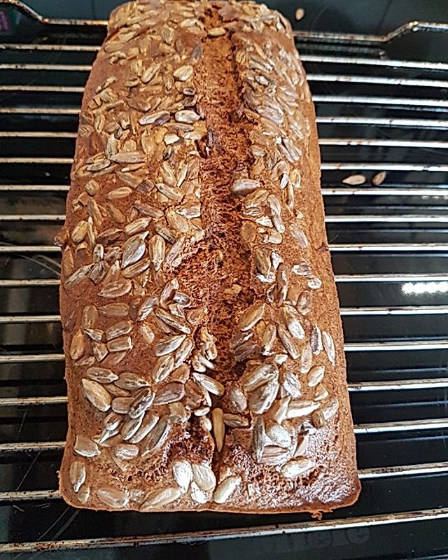 Low carb Brot ohne Gluten, Hefe und Milch