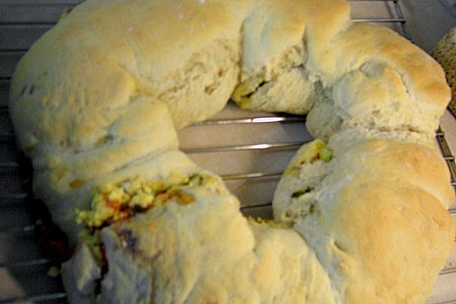 Brotkranz mit Parmaschinken, Käse und Ei von rainbowchild13| Chefkoch