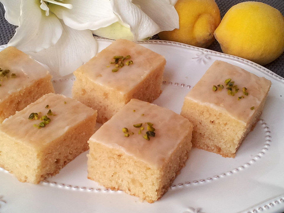 Saftiger veganer Zitronenkuchen von kuchen15 | Chefkoch