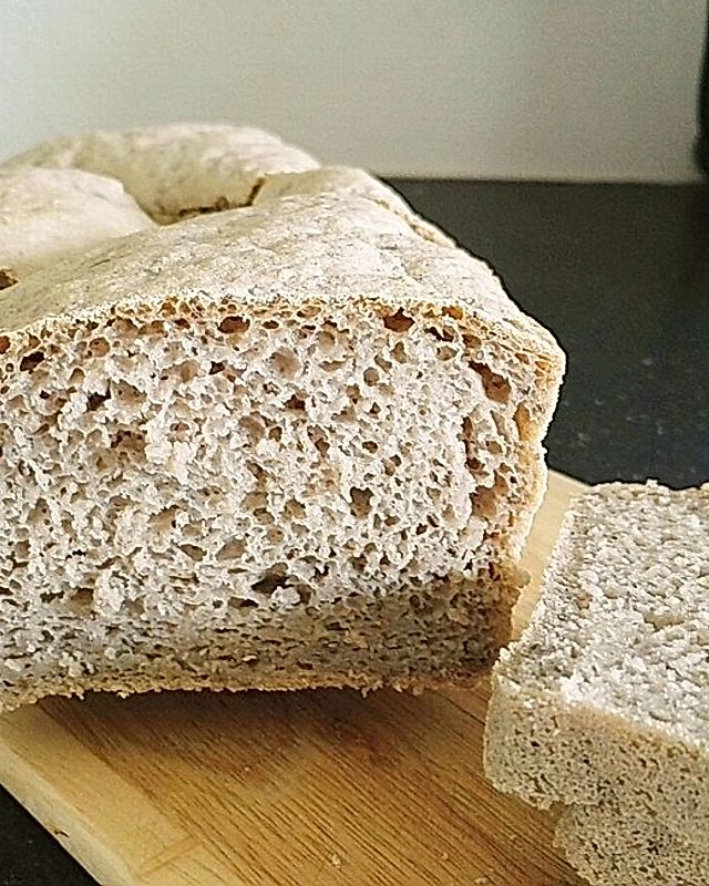 Glutenfreies Brot mit Chiasamen und Hefe