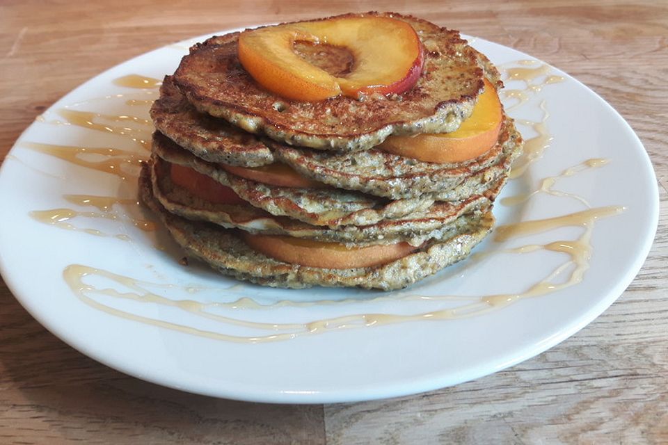 Bananen-Chia-Pancakes ohne Mehl und Zucker