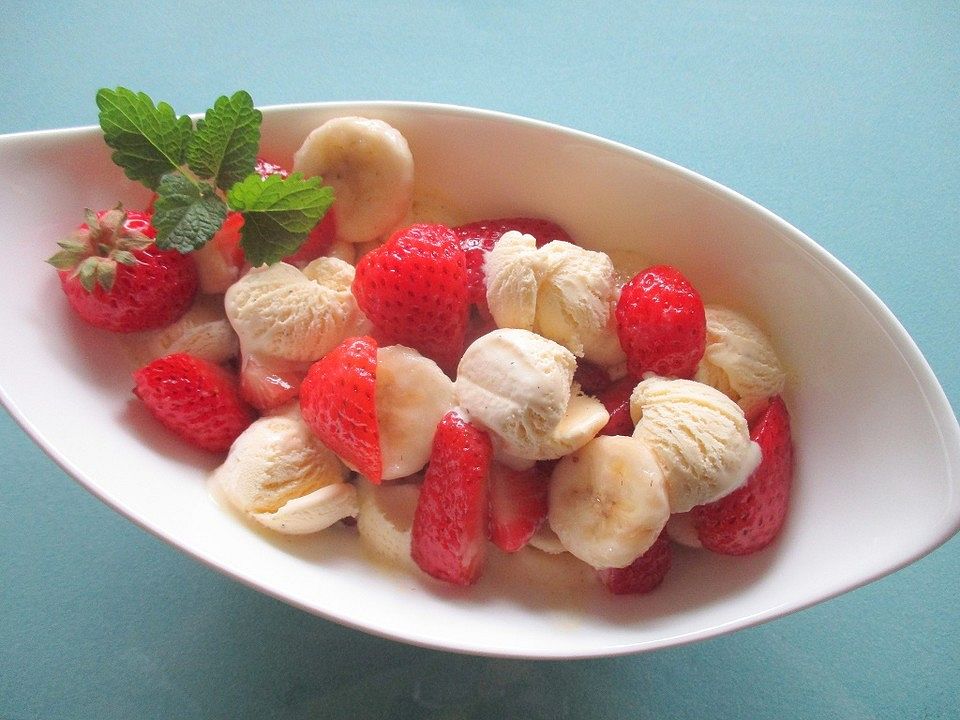 Bananen-Erdbeer Dessert von movostu | Chefkoch