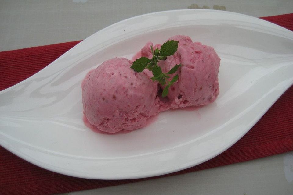 Bananen-Johannisbeeren-Eis