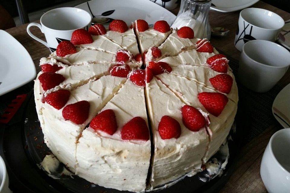 Steffies Kirsch-Sahne-Vanillecreme-Torte