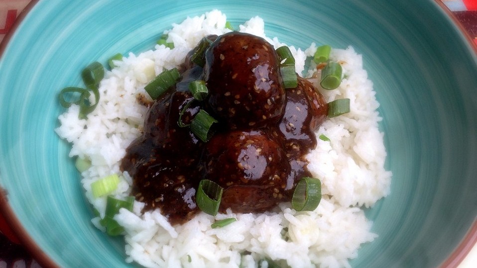 Vegane Asia-Hackbällchen von energybird Vegane Asia-Hackbällchen von energybird