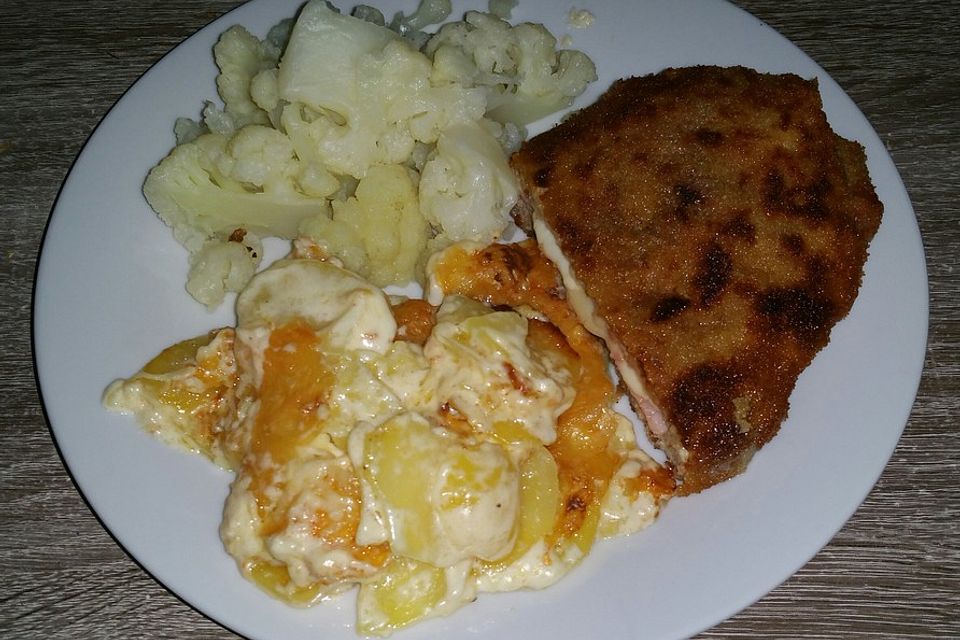 Cordon bleu mit Kartoffelgratin