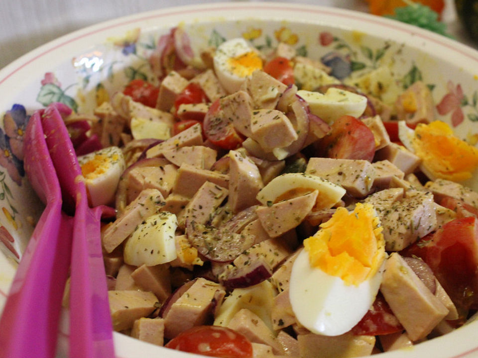 Pikanter Wurstsalat mit Senf-Kapern-Sauce| Chefkoch
