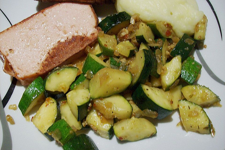 Gebratene Zucchini