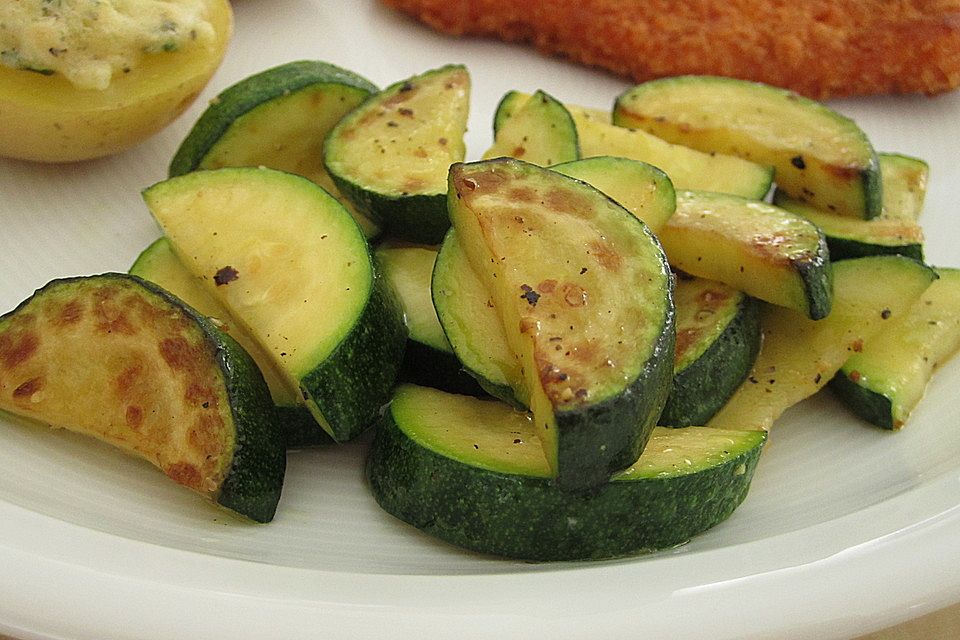 Gebratene Zucchini