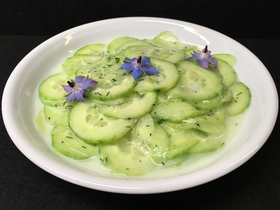Süßer Gurkensalat in Kefir-Dill-Dressing von patty89| Chefkoch