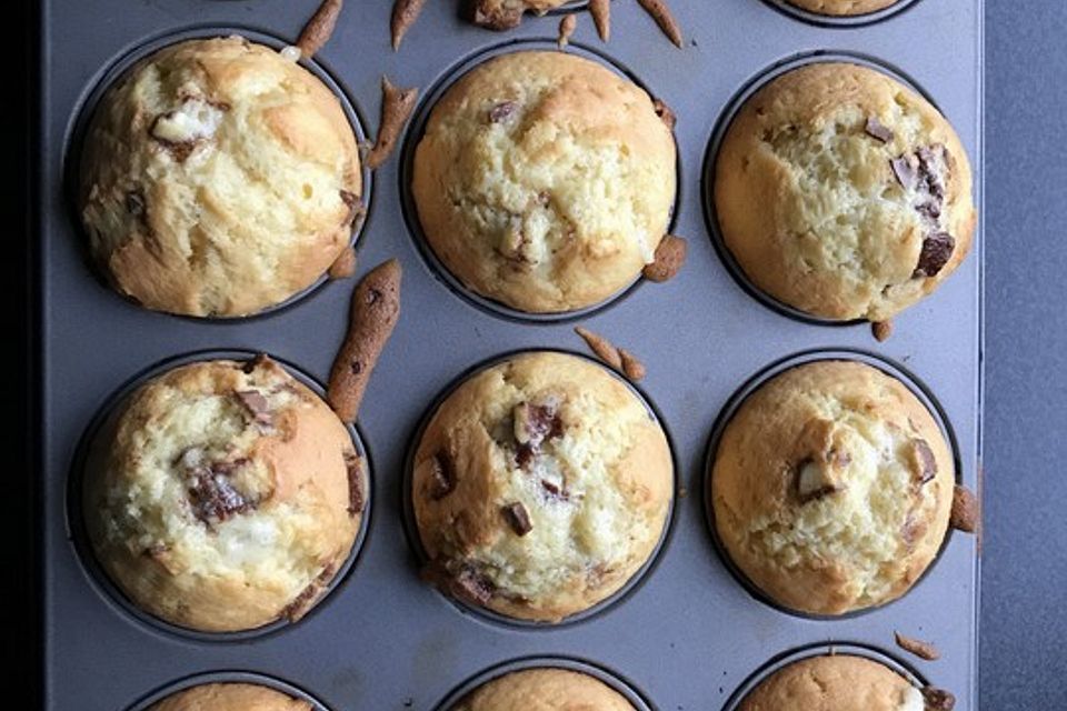 Die besten und schnellsten Schokomuffins mit Kinderschokolade