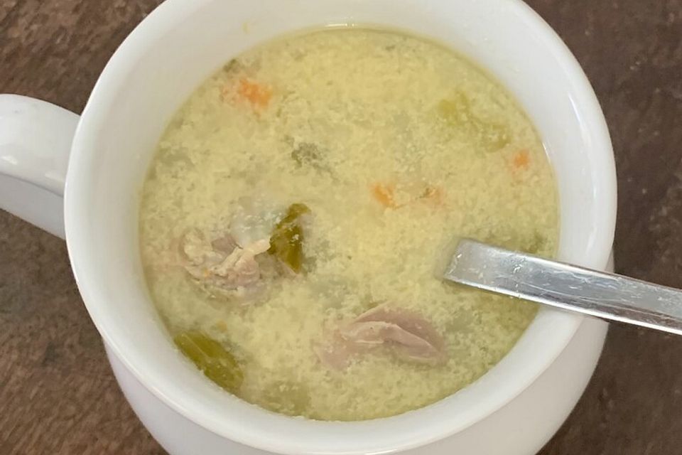 Reissuppe mit Herz und Magen vom Huhn