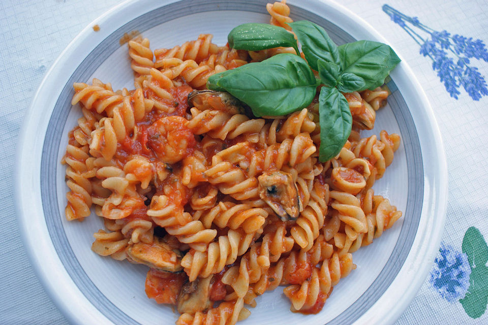 Fusilli con frutti di mare