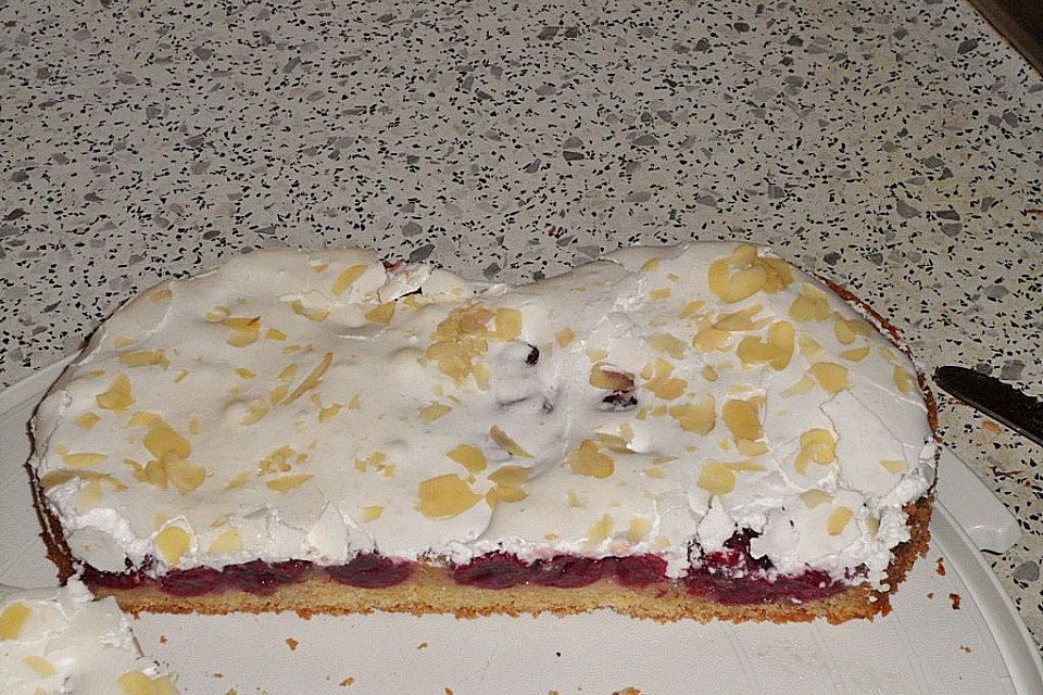 Kirschkuchen mit Baiser