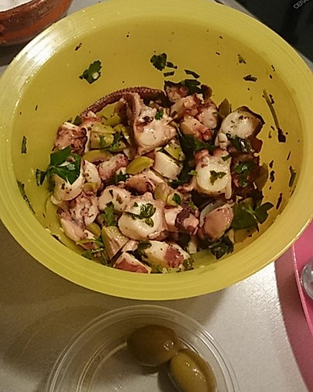 Salat von gekochtem Oktopus