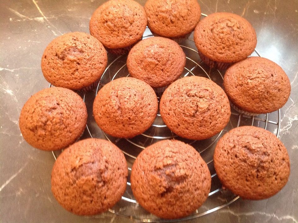 Schokoladenmuffins mit saurer Sahne von mary_bkw| Chefkoch