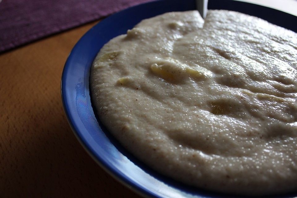 Apfel - Zimt - Grießbrei