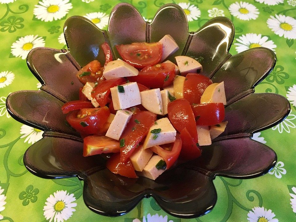 Tomaten-Wurst-Salat von PeppiKing| Chefkoch