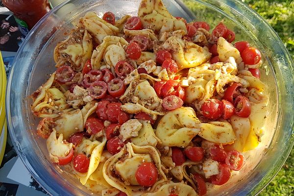 Sommerlicher Tortellini-Salat mit Ricotta von NatuerlichLecker | Chefkoch