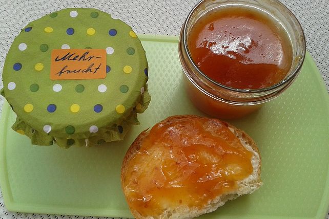 Mehrfruchtmarmelade mit Amaretto und Zimt von He-fe| Chefkoch