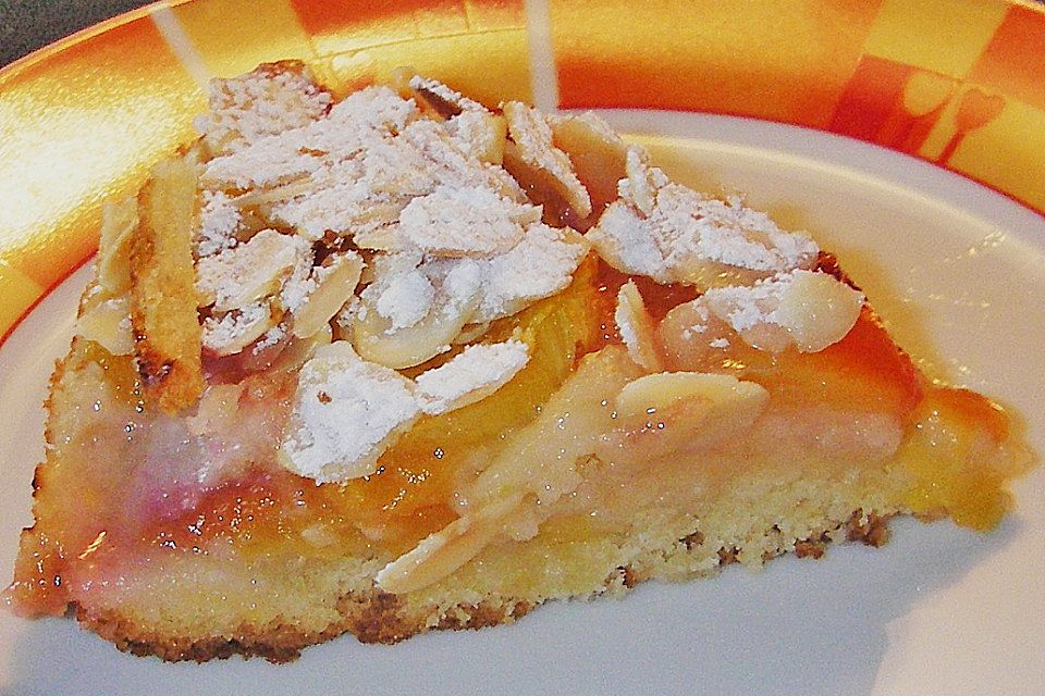 Nektarinenkuchen mit Mandeln