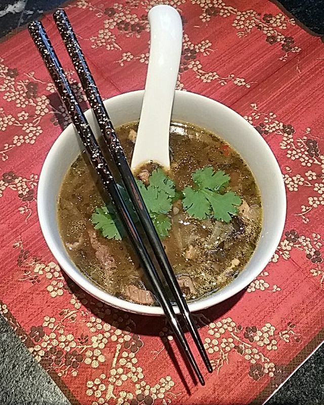 Curry-Rindfleischsuppe