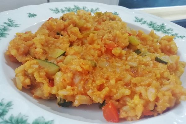 Veganer Paprika-Zucchini-Reis mit Sesam von patty89 | Chefkoch