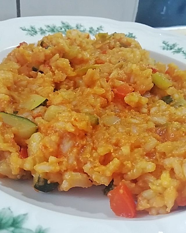 Veganer Paprika-Zucchini-Reis mit Sesam